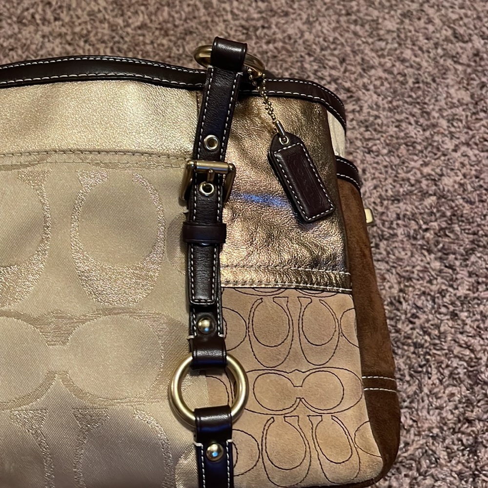 Beautiful Bronze, Brown, Suede/Leather Glitter Coach Purse! - Picture 4 of 9